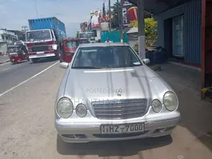 Mercedes-Benz E200 2001 Car (Used)