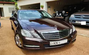 Mercedes-Benz E200 2010 Car (Used)