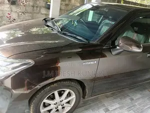 Toyota Axio Hybrid 2016 Car (Used)