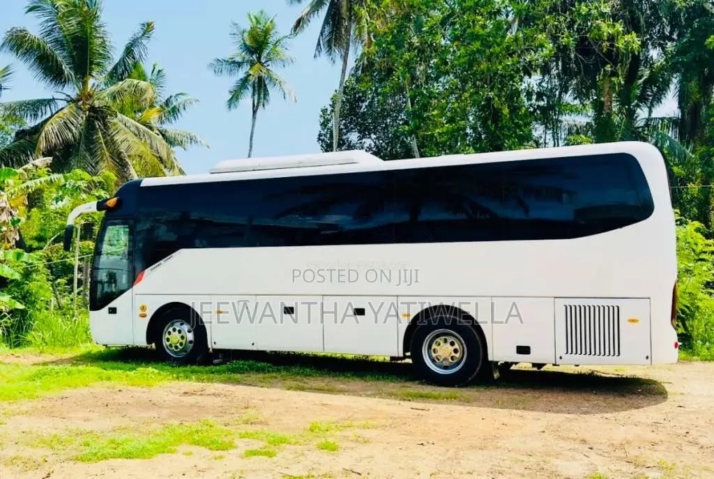 Micro Zhongtong 2015 Bus (Used)