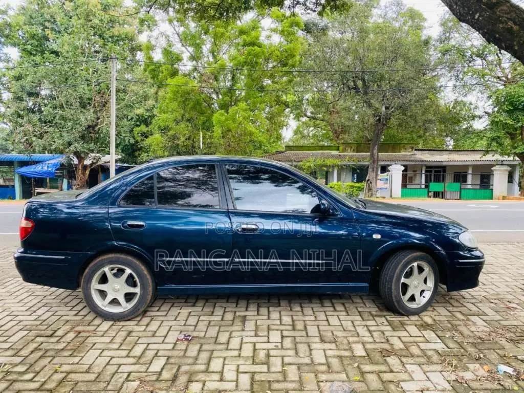 Nissan Bluebird 2001 Car (Used)