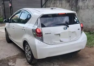 Toyota Aqua 2012 Car (Used)