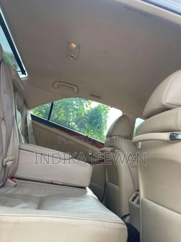 Toyota Crown Royal Saloon GRS182 2005 Car (Used)