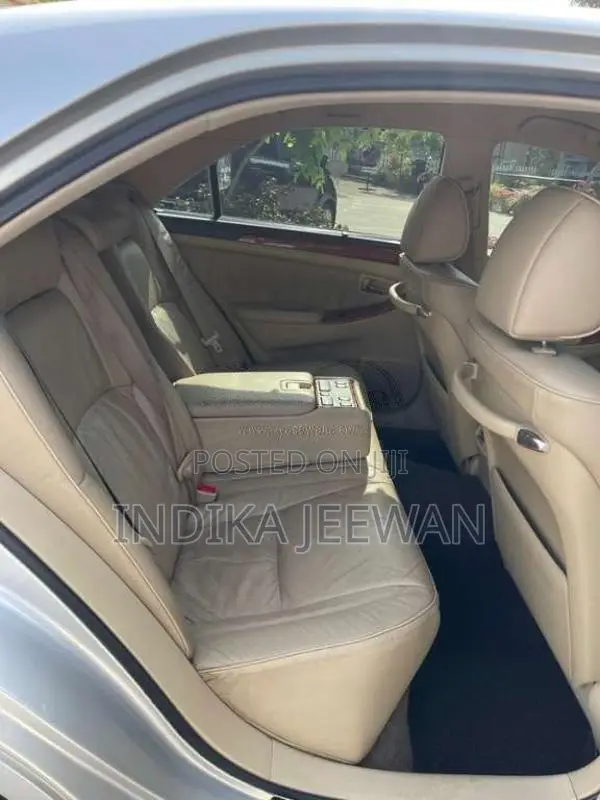 Toyota Crown Royal Saloon GRS182 2005 Car (Used)