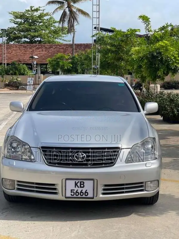 Toyota Crown Royal Saloon GRS182 2005 Car (Used)