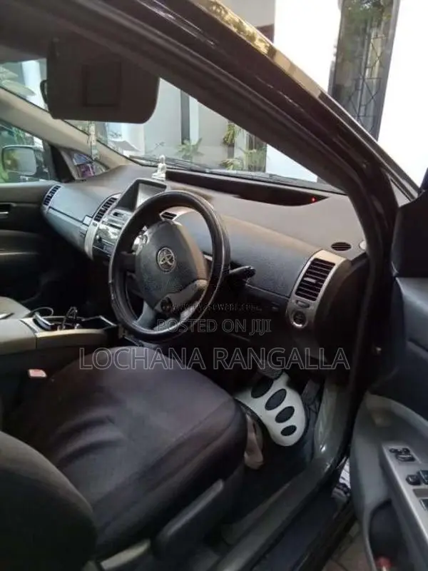Toyota Prius 2011 Car (Used)