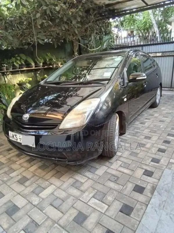 Toyota Prius 2011 Car (Used)