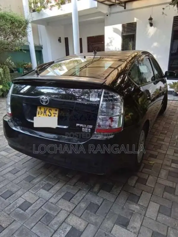 Toyota Prius 2011 Car (Used)