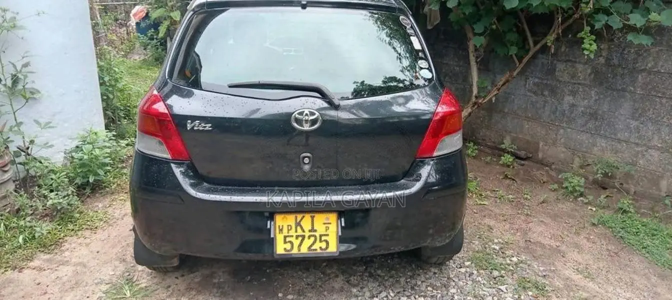 Toyota Vitz 2008 Car (Used)