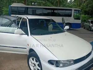 Mitsubishi Lancer Libro 2000 Car (Used)
