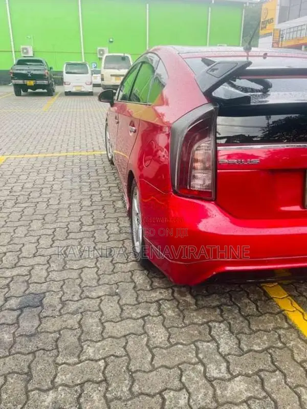 Toyota Prius S Touring 2012 Car (Used)