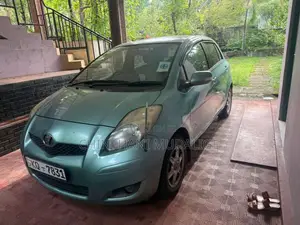 Toyota Vitz 2007 Car (Used)
