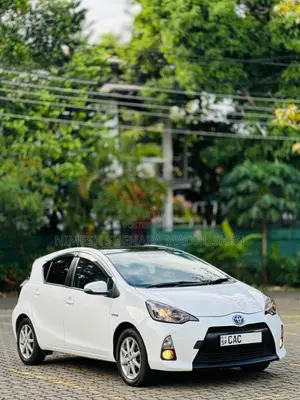 Toyota Aqua 2014 Car (Used)