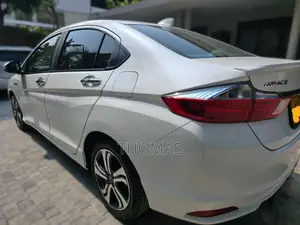 Honda Grace 2015 Car (Used)