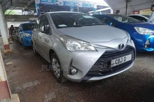Toyota Vitz 2017 Car (Used)