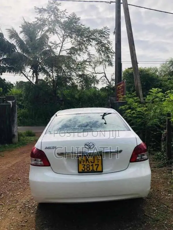 Toyota Belta 2007 Car (Used)