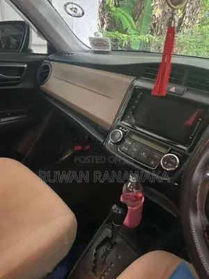 Toyota Axio 2013 Car (Used)