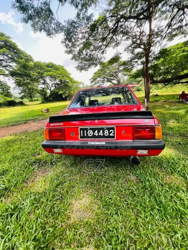 Mitsubishi Lancer Box 1986 Car (Used)
