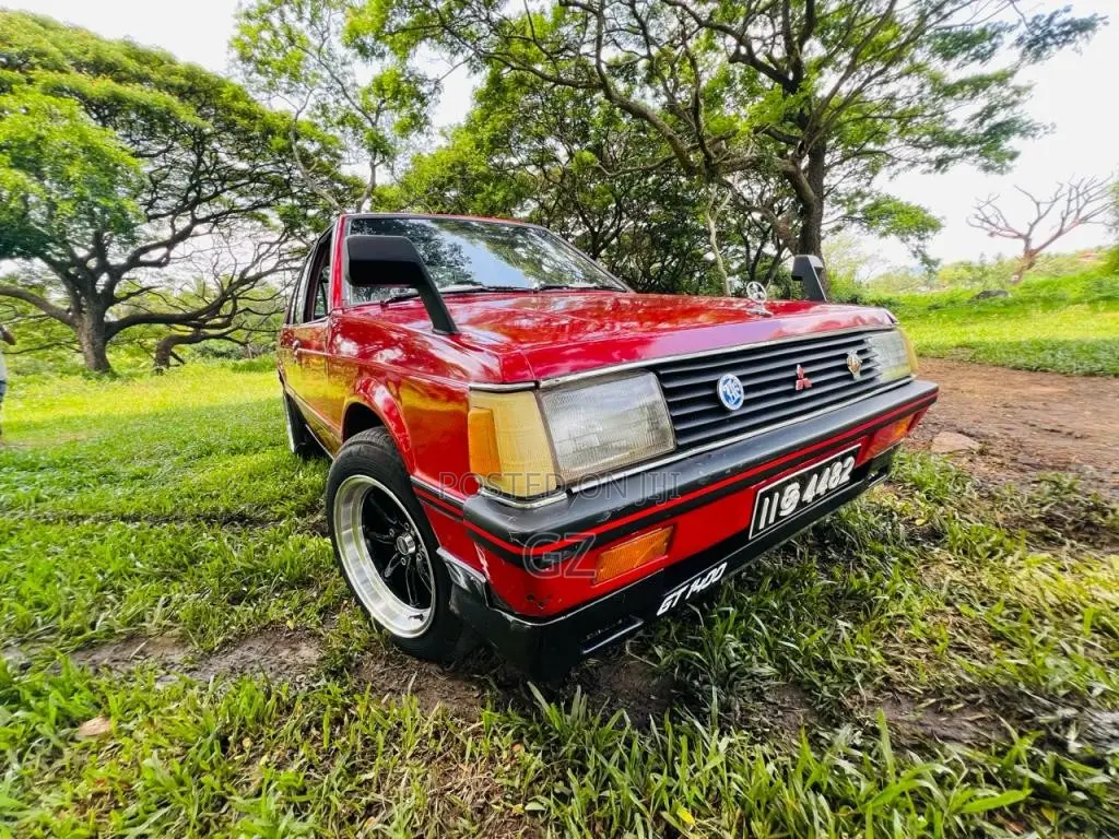 Mitsubishi Lancer Box 1986 Car (Used)