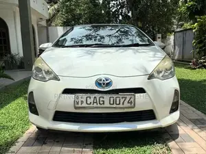 Toyota Aqua 2014 Car (Used)