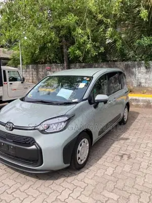 Toyota Sienta G 2023 Car Unregistered (Recondition)