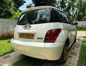 Toyota IST 2003 Car (Used)