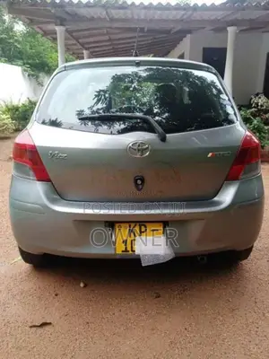 Toyota Vitz 2008 Car (Used)