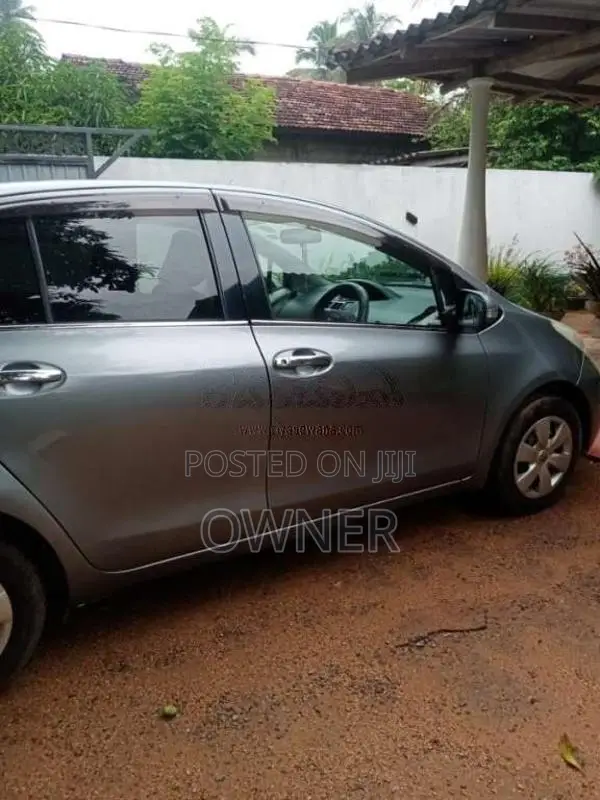 Toyota Vitz 2008 Car (Used)