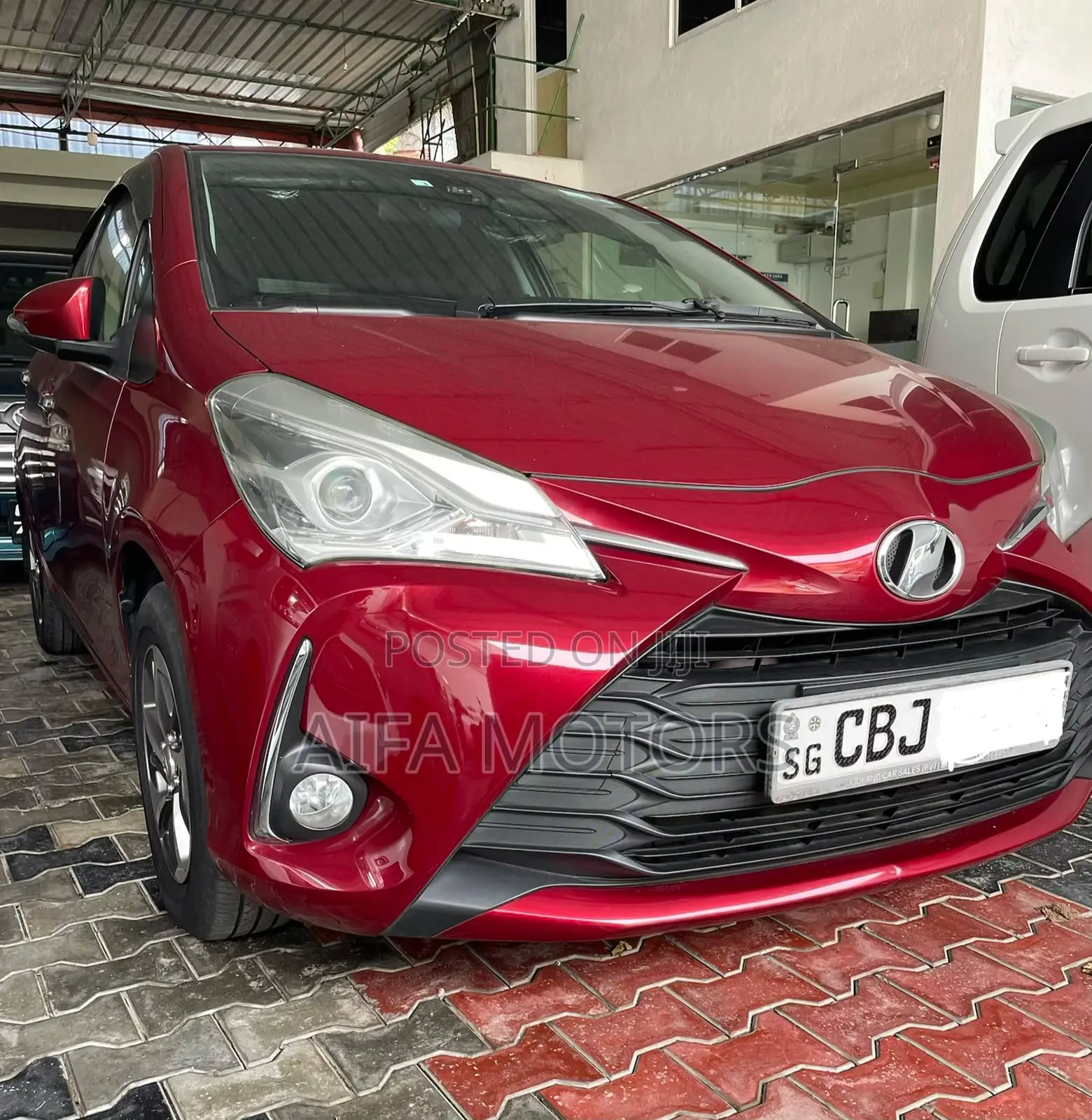 Toyota Vitz 1.0 FWD 5dr 2019 Red
