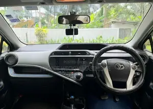 Toyota Aqua 2014 Car (Used)