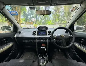 Toyota IST 2003 Car (Used)