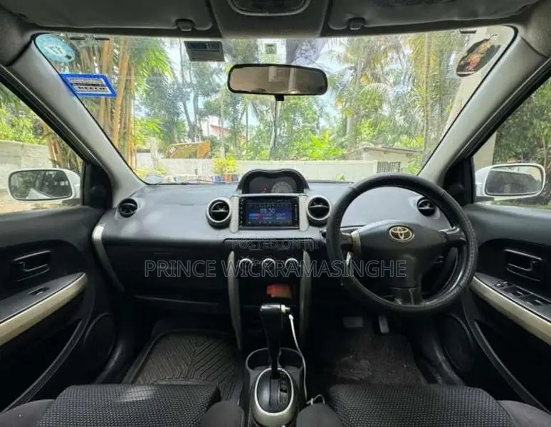 Toyota IST 2003 Car (Used)