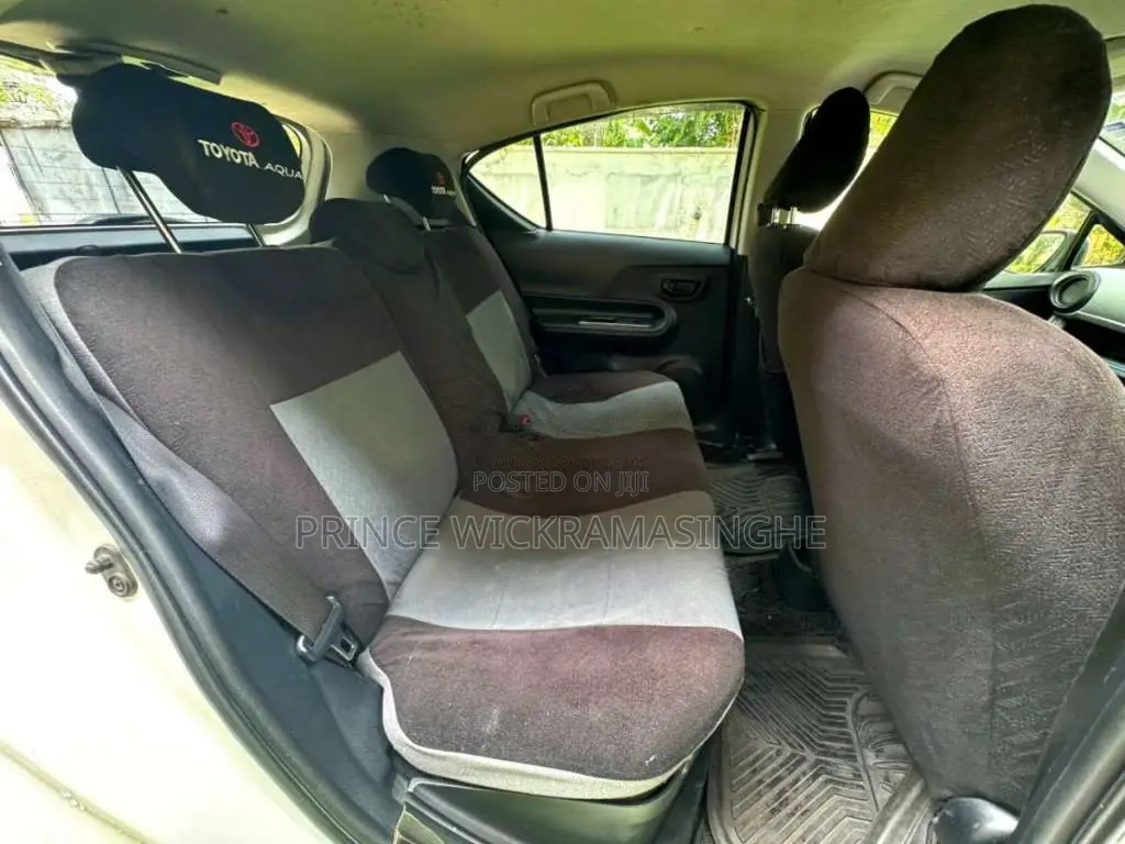 Toyota Aqua 2014 Car (Used)