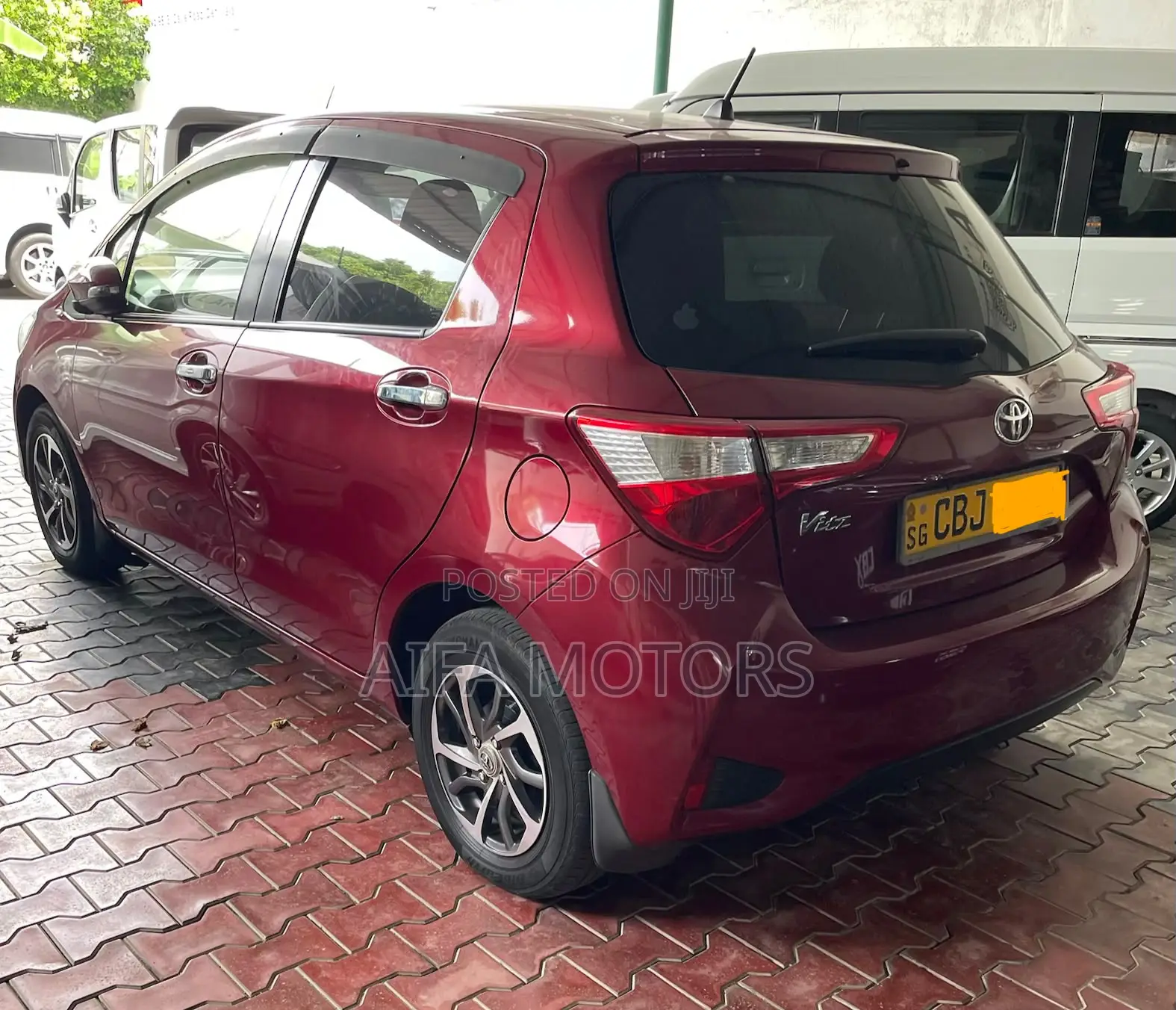 Toyota Vitz 1.0 FWD 5dr 2019 Red