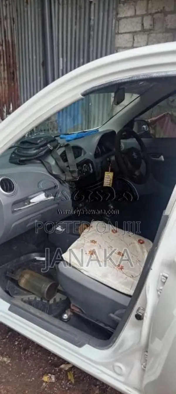 Suzuki Alto 2015 Car (Used)