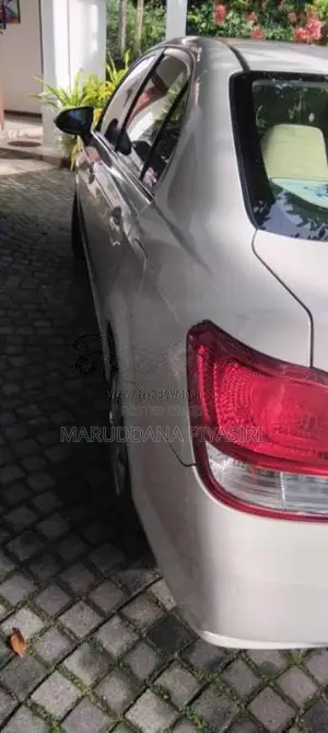 Toyota Axio 2014 Car (Used)