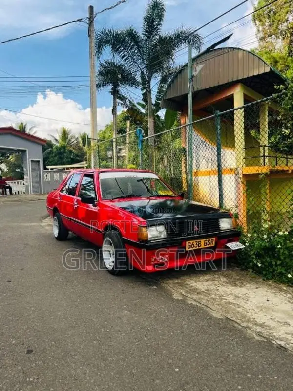 Mitsubishi Lancer Box 1982 Car (Used)