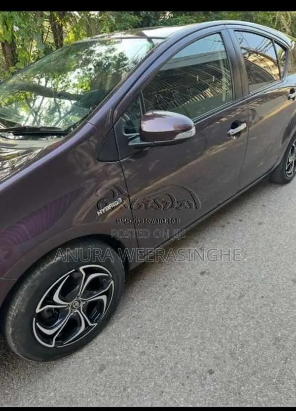 Toyota Aqua 2015 Car (Used)