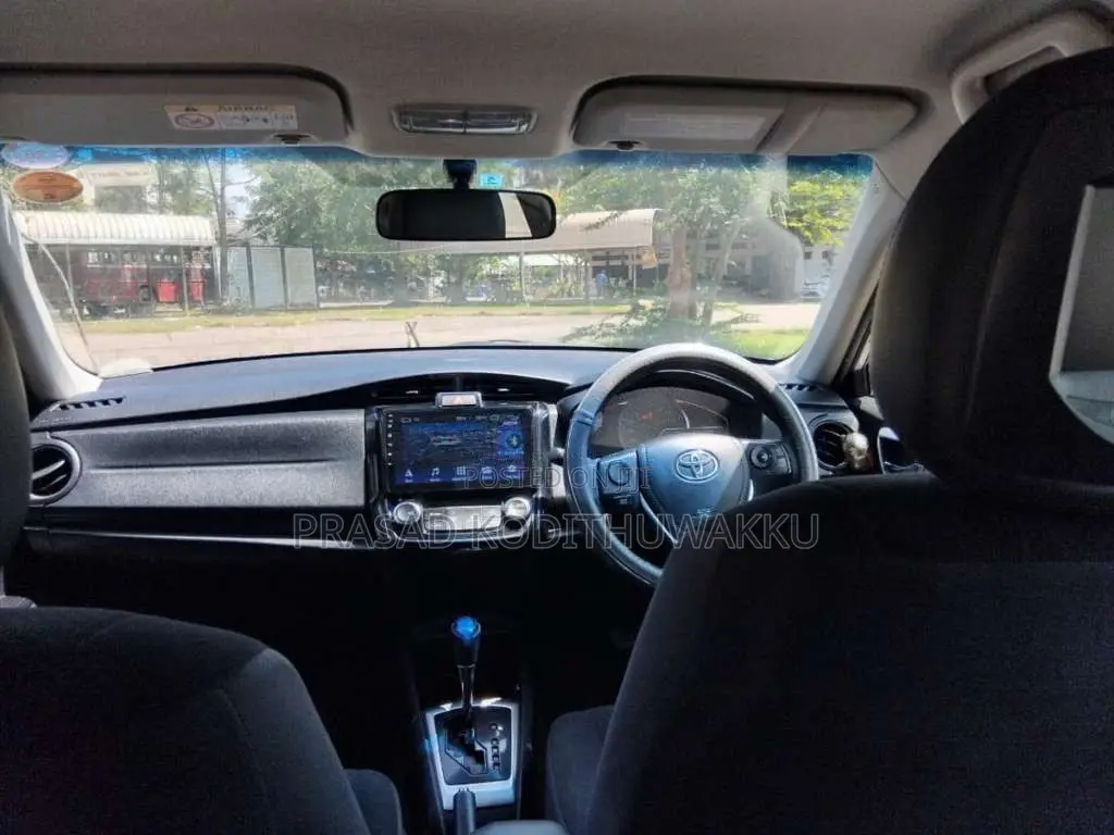 Toyota Axio 2015 Car (Used)