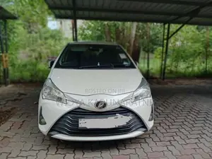 Toyota Vitz 2018 Car (Used)