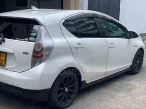 Toyota Aqua 2013 Car (Used)