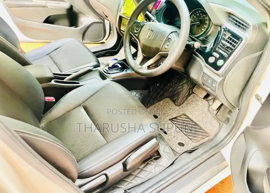 Honda Grace 2015 Car (Used)