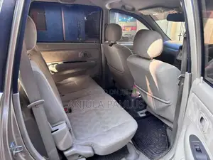 Toyota Avanza 2011 Car (Used)