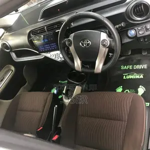 Toyota Aqua 2013 Car (Used)