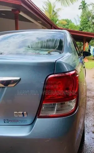 Toyota Axio 2014 Car (Used)