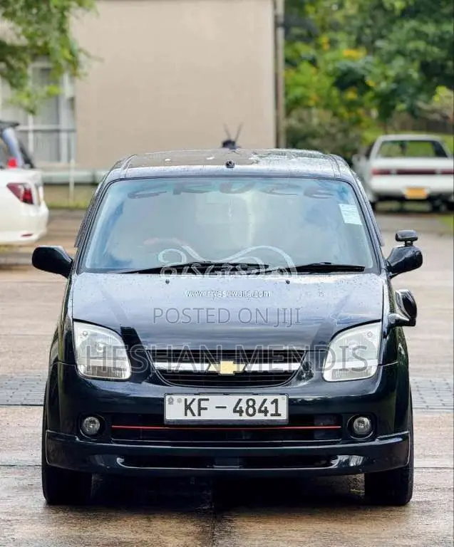 Chevrolet Cruze 2004 Car (Used)