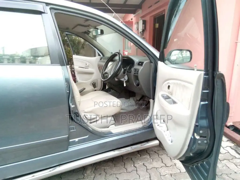 Toyota Avanza 2011 Car (Used)