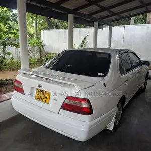 Nissan Bluebird 2000 Car (Used)
