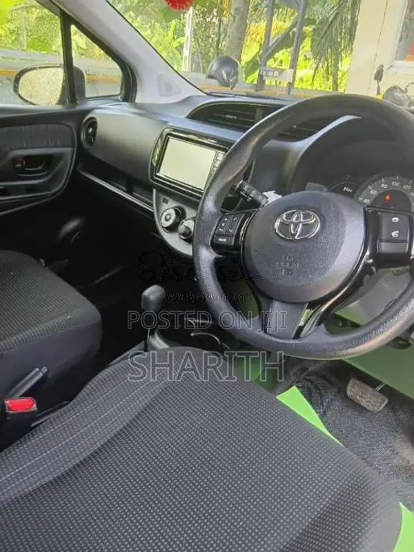 Toyota Vitz 2018 Car (Used)