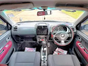 Chevrolet Cruze 2004 Car (Used)
